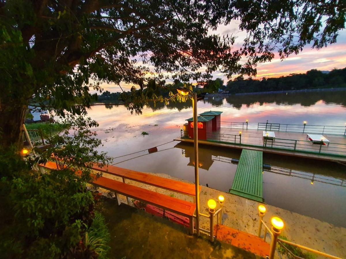 Golden Dragon Kanchanaburi Otel Dış mekan fotoğraf