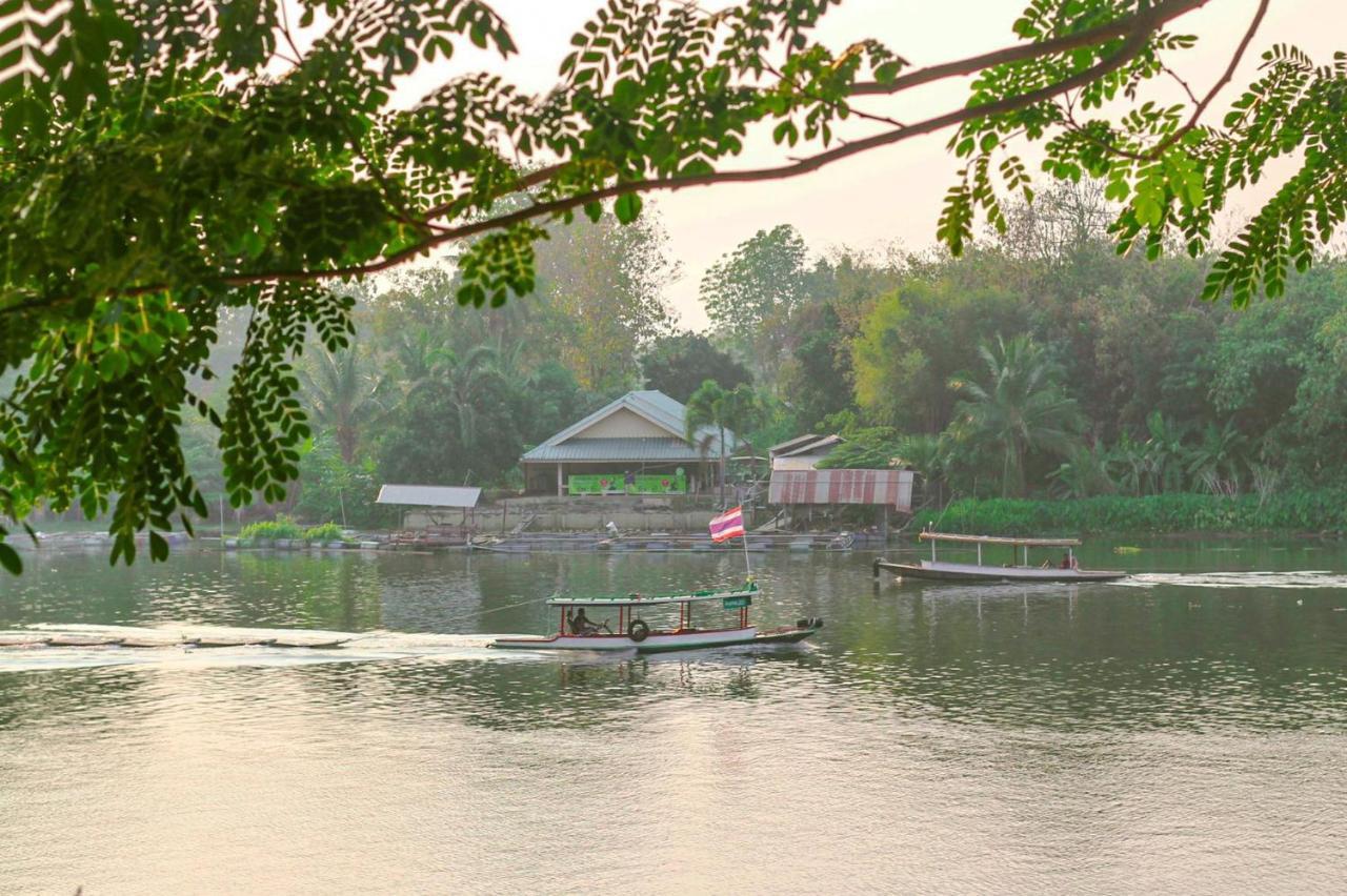 Golden Dragon Kanchanaburi Otel Dış mekan fotoğraf